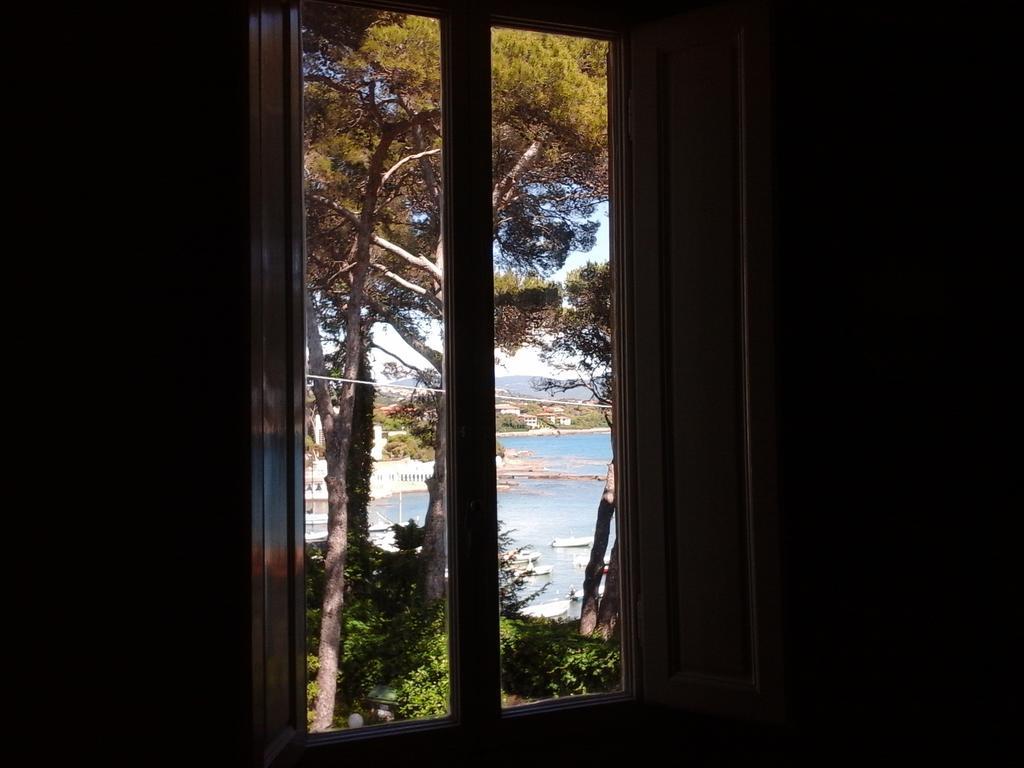 Villa Violetta Castiglioncello Bilik gambar