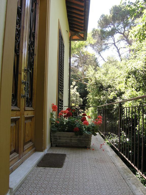 Villa Violetta Castiglioncello Bilik gambar